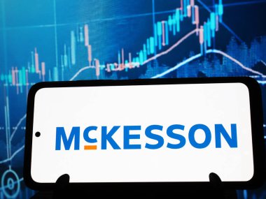 Almanya - 5 Ocak. 2026: Bu resimde McKesson Şirketi logosu bir monitörde görüntülendi.