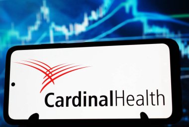 Almanya - 6 Ocak. 2026: Bu resimde, Kardinal Health, Inc. logosu akıllı telefondan gösteriliyor.