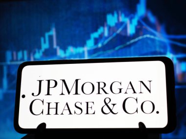 Almanya - 7 Ocak. 2026: Bu resimde, JPMorgan Chase & Co. logosu akıllı telefondan gösteriliyor.