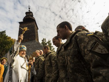 Ukrainian believers celebrate Protection of the Holy Virgin in t