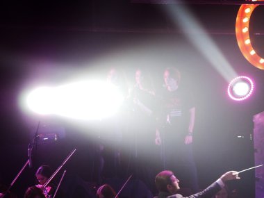 Kraliçe sonsuza kadar. Hardy orkestra ve Victor Romanchenko Kiev