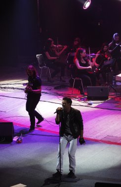 Kraliçe sonsuza kadar. Hardy orkestra ve Victor Romanchenko Kiev