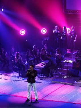 Kraliçe sonsuza kadar. Hardy orkestra ve Victor Romanchenko Kiev