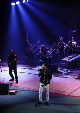 Kraliçe sonsuza kadar. Hardy orkestra ve Victor Romanchenko Kiev