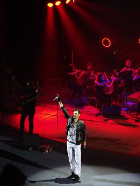 Kraliçe sonsuza kadar. Hardy orkestra ve Victor Romanchenko Kiev