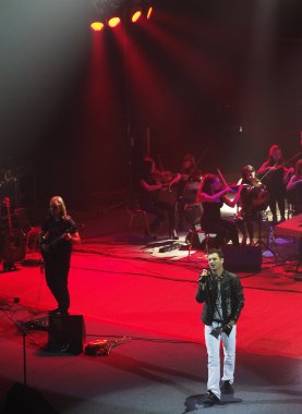 Kraliçe sonsuza kadar. Hardy orkestra ve Victor Romanchenko Kiev