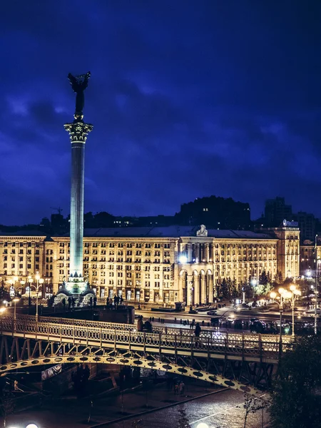 Praça da independência em Kiev, Ucrânia — Fotografia de Stock