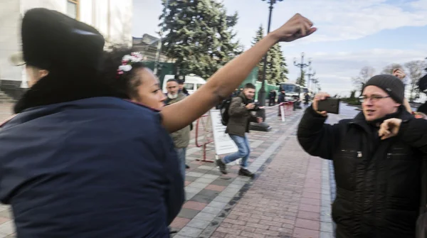 Protesta en topless de FEMEN Alto a la homofobia ! — Foto de Stock