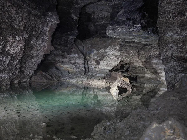 Ondergrondse meer "krokodil hall" — Stockfoto