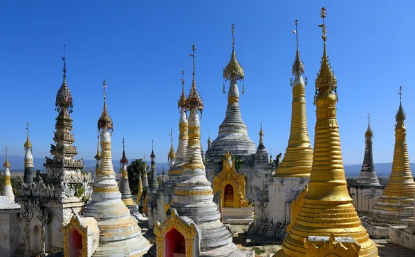Shwe Inn Thein Paya tempel komplex i Myanmar — Stockfoto