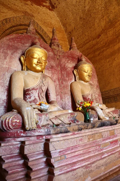 Buddha statue inside of Temple at Bagan — Stock Photo, Image