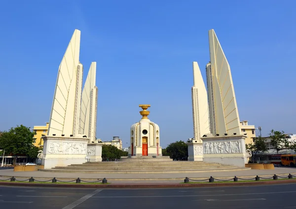 Pomnik demokracji w Bangkoku, Tajlandia — Zdjęcie stockowe