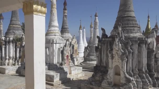Promenade Dans Complexe Temple Shwe Inn Thein Paya Près Lac — Video