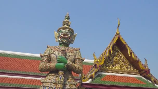 Bangkok Tayland Wat Phra Kaew Deki Dev Iblis Heykeli — Stok video