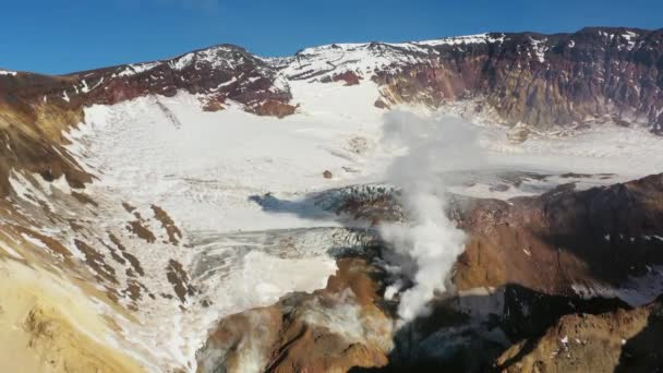 Luftfoto Fumaroler Krater Aktiv Mutnovsky Vulkan Kamchatka Rusland – Stock-video