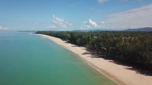 Vídeo Aéreo Beleza Praia Deserta Mar Calmo Tailândia — Vídeo de Stock