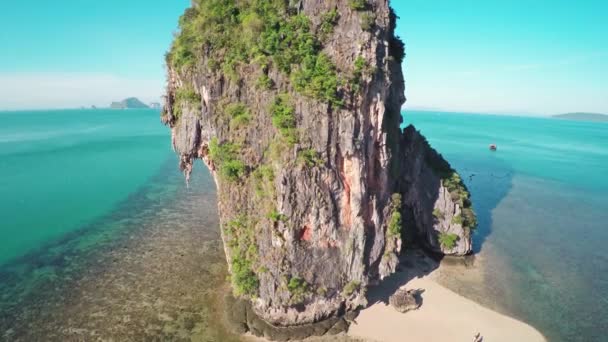 Vista Aerea Sulla Spiaggia Tropicale Spiaggia Pranang Rocce Krabi Thailandia — Video Stock