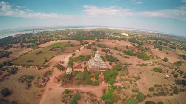 Πετώντας Πάνω Από Shwesandaw Παγόδα Και Ναούς Bagan Μιανμάρ Βιρμανία — Αρχείο Βίντεο