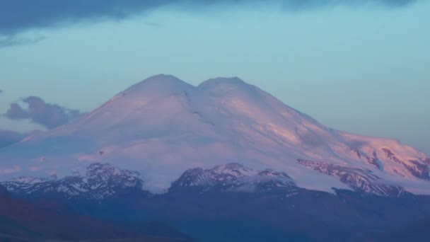 Prachtig Uitzicht Mount Elbrus Bij Zonsopgang Noord Kaukasus Bergen Rusland — Stockvideo