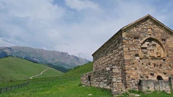 Vista Panoramica Del Tempio Medievale Tkhaba Yerdy Inguscezia Russia Caucaso — Video Stock