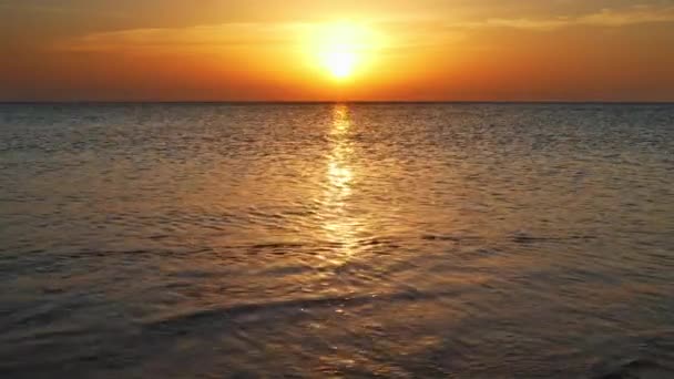 Krajobraz Piękności Wschodem Słońca Nad Morzem — Wideo stockowe