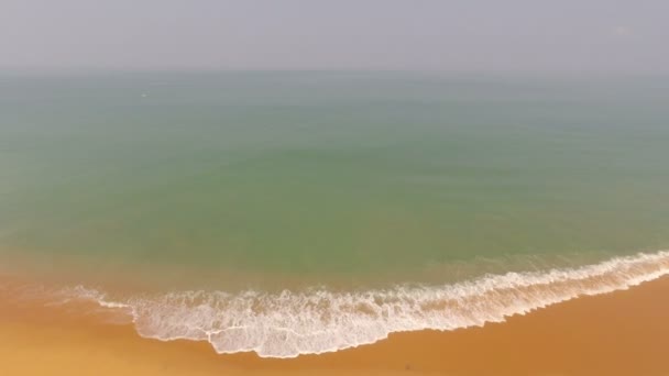 Flying over sandy beach — Stock Video