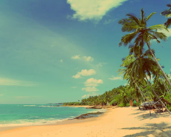 Tropická pláž - vinobraní retro styl — Stock fotografie