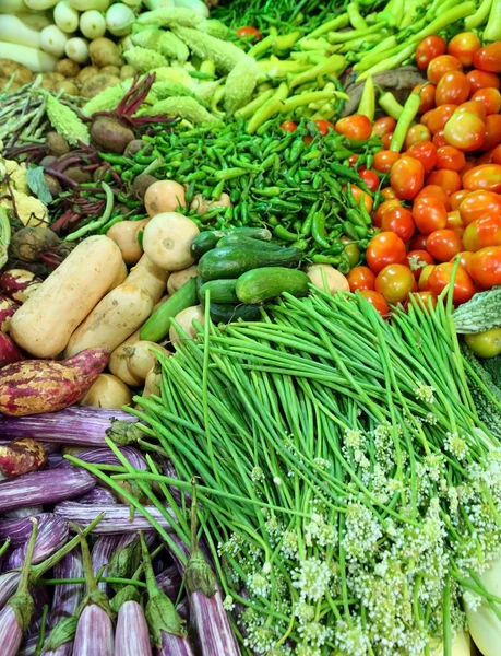 Legumes no mercado na Ásia — Fotografia de Stock