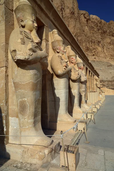 Templo de Hatshepsut cerca de Luxor en Egipto —  Fotos de Stock