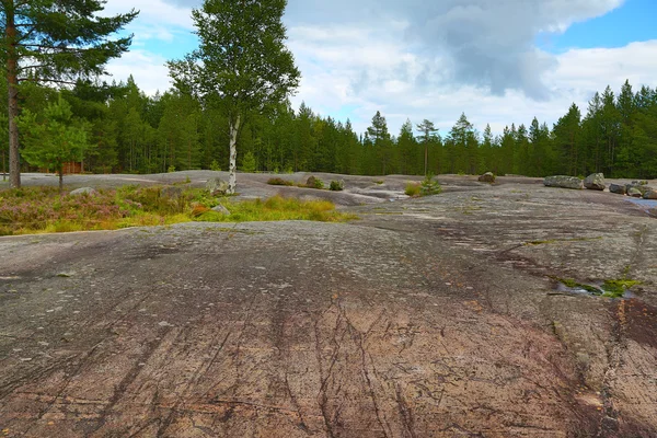 Paisaje de Zalavruga - petroglifos en Karelia — Foto de Stock