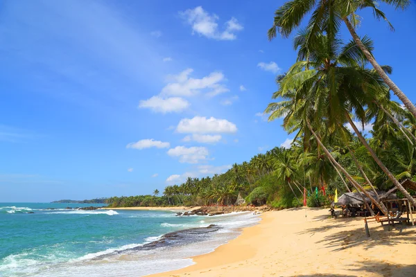 Bela paisagem tropical da praia — Fotografia de Stock