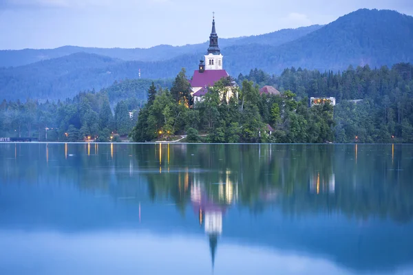 Church of the Assumption on the island of Bled lake, Slovenia — Stockfoto