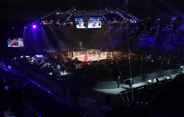 Palacio de Deportes en Kiev durante "Noche de Boxeo " — Foto de Stock