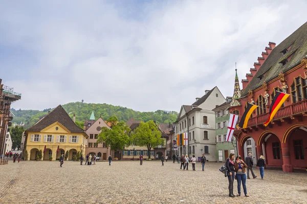 Münsterplatz, der zentrale platz von freiburg im breisgau — Stockfoto