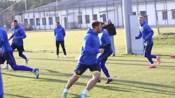 Sesión de entrenamiento de la Selección de Fútbol de Ucrania — Vídeo de stock