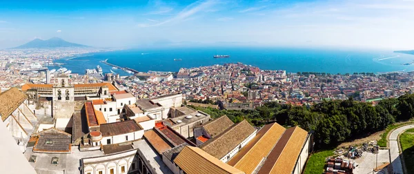 Панорамный вид на Неаполь, Италия — стоковое фото