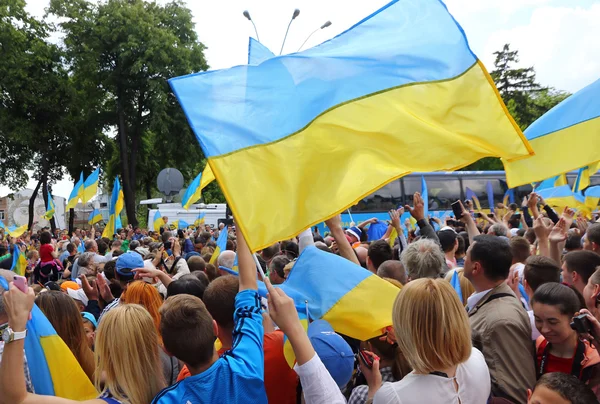 Zeremonie der Abreise der ukrainischen Fußballnationalmannschaft zur EM 2016 — Stockfoto