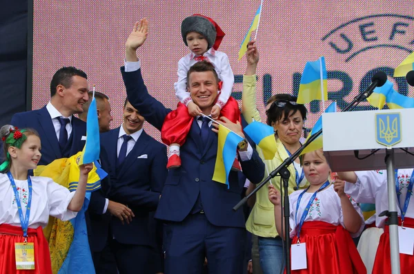 Seremonia lähtö National Football Team Ukrainan EURO-2016 — kuvapankkivalokuva