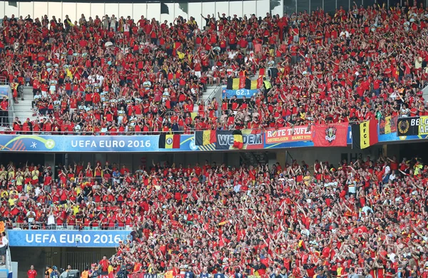 Чемпионат Европы по футболу 2016: Швеция - Бельгия — стоковое фото