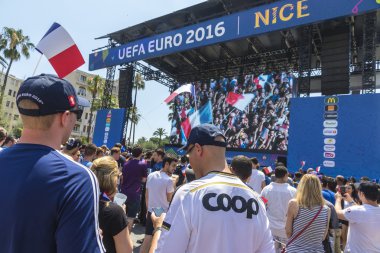 İnsanlar Uefa Euro 2016 Nice resmi fanzone eğlenin