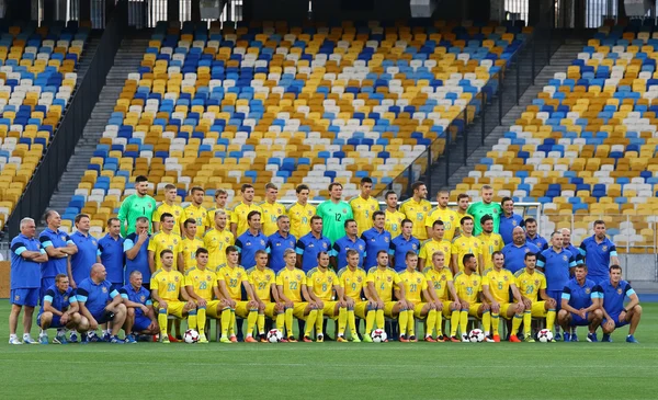 Sesión de entrenamiento abierto de la Selección Nacional de Fútbol de Ucrania — Foto de Stock