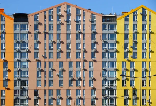 Kiev Ucrânia Setembro 2020 Casas Coloridas Brilhantes Moderna Propriedade Habitacional — Fotografia de Stock