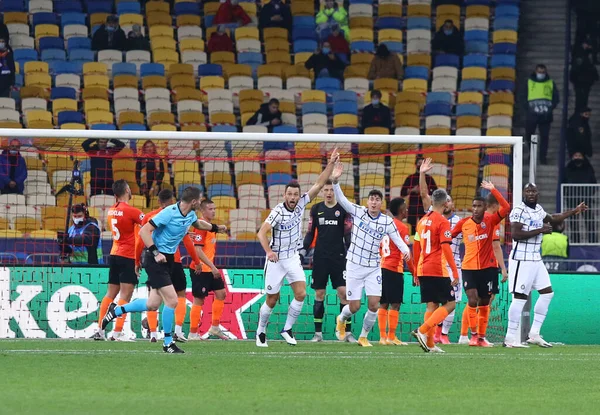 Kyiv Ukraine October 2020 Inter Players White React Referee Decision — Stock Photo, Image
