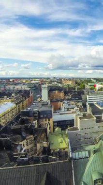 Finlandiya 'nın başkenti Helsinki' nin panoramik hava manzarası