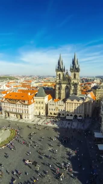 Óváros tér (Staromestske namesti) Prágában, Csehországban — Stock videók