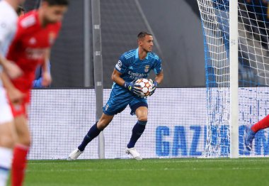 KYIV, UKRAINE - SEPTEMBER 14, 2021: UEFA Şampiyonlar Ligi maçında UEFA 'nın Kyiv kentindeki NSC Olimpiyskyi stadyumunda Dinamo Kyiv' e karşı oynayan Benfica kalecisi Odisseas Vlachodimos