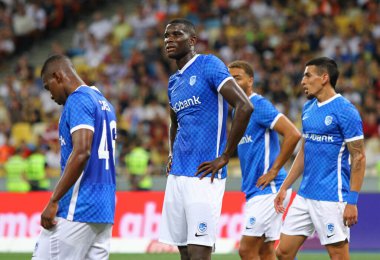 KYIV, UKRAINE - 10 AĞUSTOS 2021: UEFA Şampiyonlar Ligi üçüncü tur karşılaşmasında Kyiv 'deki NSC Olimpiyskyi stadyumunda Shakhtar Donetsk' e karşı görülen Genk oyuncusu Paul Onuachu 'nun portresi