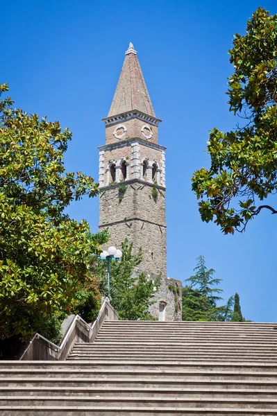 Starověký klášter san barnardin, Portorož, Slovinsko — Stock fotografie