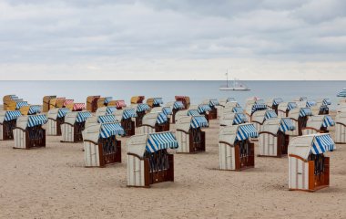 Baltık sahil, kapşonlu plaj sandalye (strandkorb)