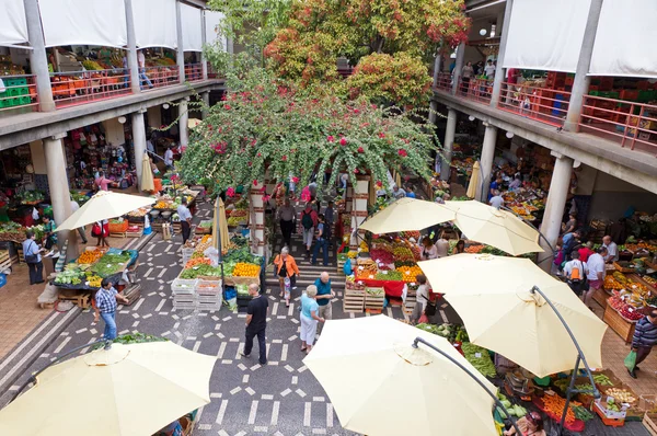 Mercado dos Lavradores market in Funchal, Portugal — Stock Photo, Image
